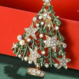 Elegant Gold and Green Christmas Tree Brooch
